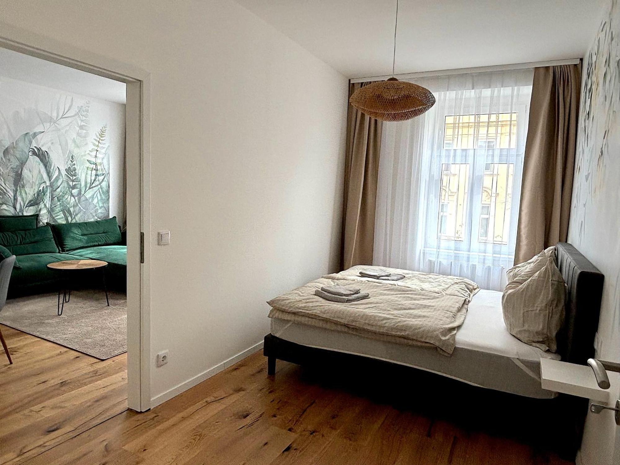 Traumhafte Wohnung Fuer 3, Grosszuegig, Walk In Dusche Вена Экстерьер фото
